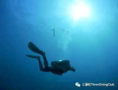 逃离整洁房屋