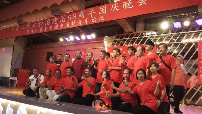 你觉得情侣过节一定要互送礼物吗？游戏画面